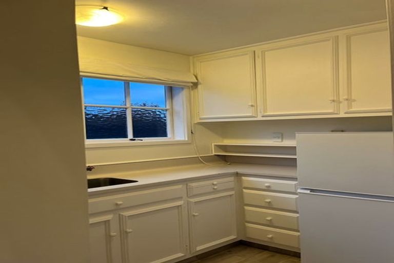 Photo of property in 1/73a Garreg Road, Bryndwr, Christchurch, 8052