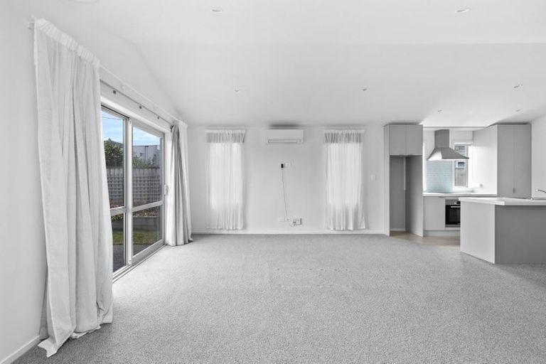 Photo of property in 129 Forest Lake Road, Forest Lake, Hamilton, 3200