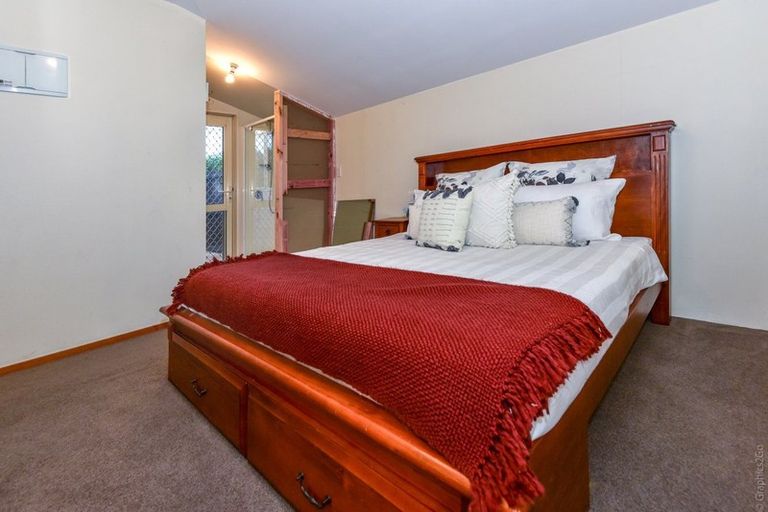 Photo of property in 15b Maronan Street, Woolston, Christchurch, 8023