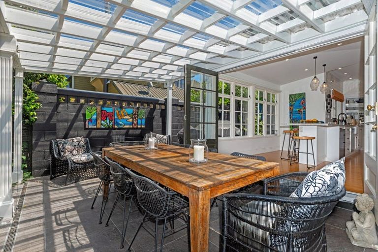 Photo of property in 31 Haronga Road, Inner Kaiti, Gisborne, 4010