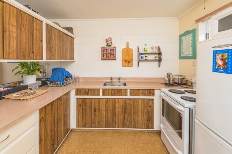 Photo of property in 10a Queen Street, Aramoho, Whanganui, 4500