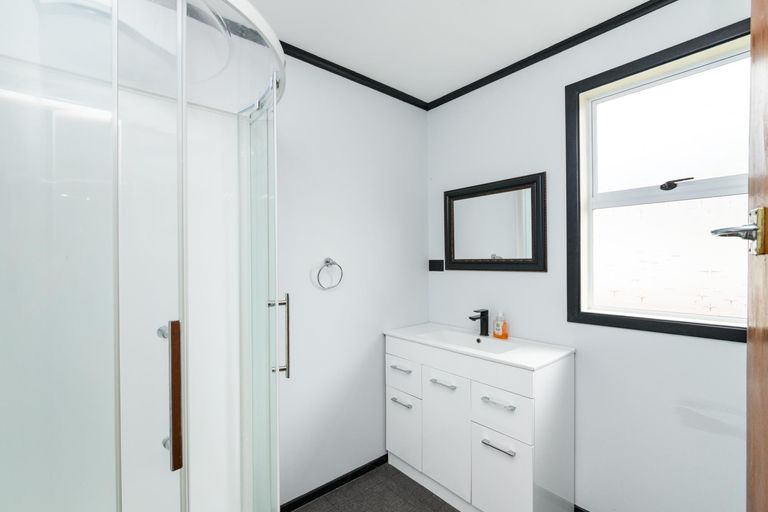 Photo of property in 93 Walkers Road, Longburn, Palmerston North, 4477