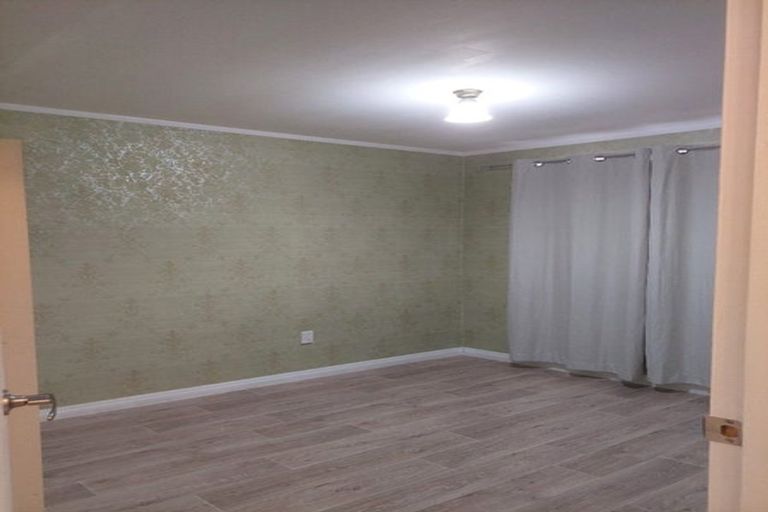 Photo of property in 1/5 Inca Place, Red Hill, Papakura, 2110