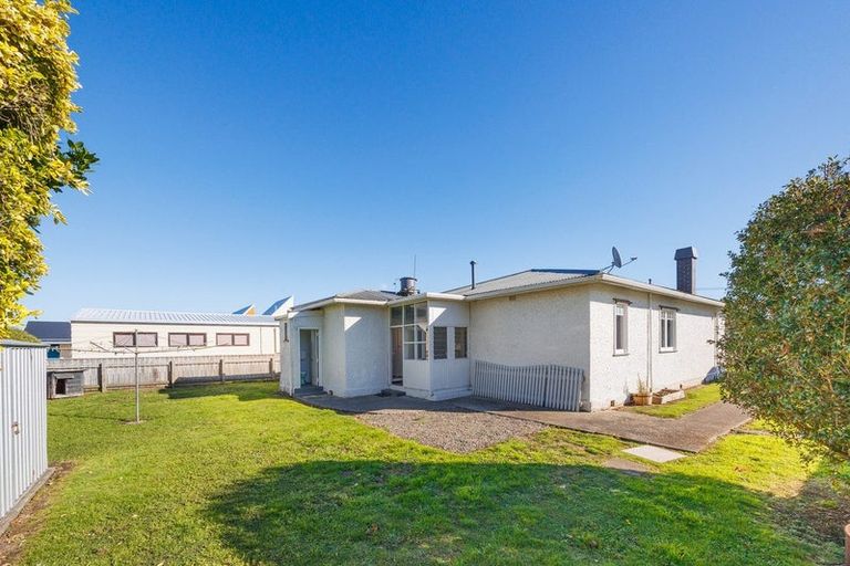 Photo of property in 23 Ross Street, Marton, 4710