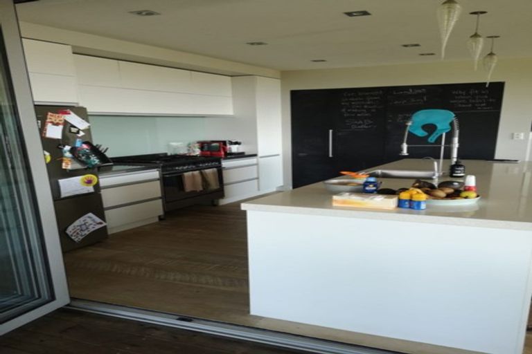 Photo of property in 73 Keanes Road, Maraetai, Howick, 2571