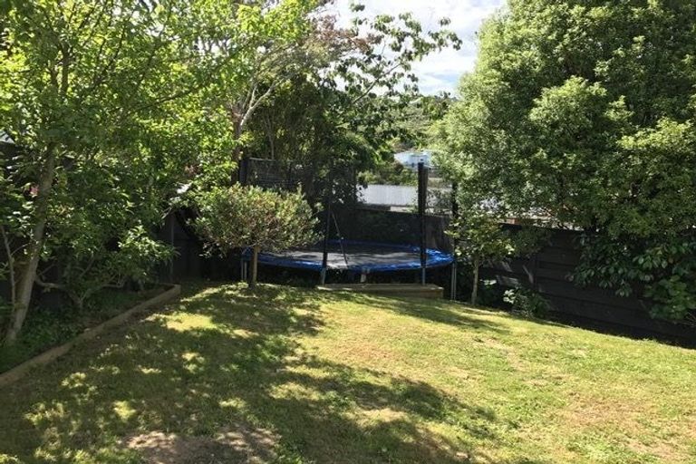 Photo of property in 11 Khouri Avenue, Karori, Wellington, 6012
