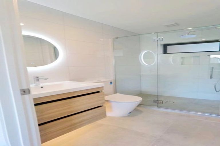 Photo of property in 3 Finesse Lane, Bucklands Beach, Auckland, 2012