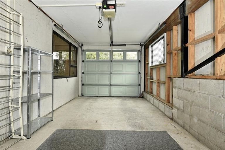 Photo of property in 338 Bucklands Beach Road, Bucklands Beach, Auckland, 2012