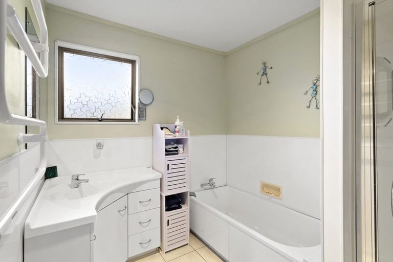 Photo of property in 12 Cypress Gardens Place, Onerahi, Whangarei, 0110