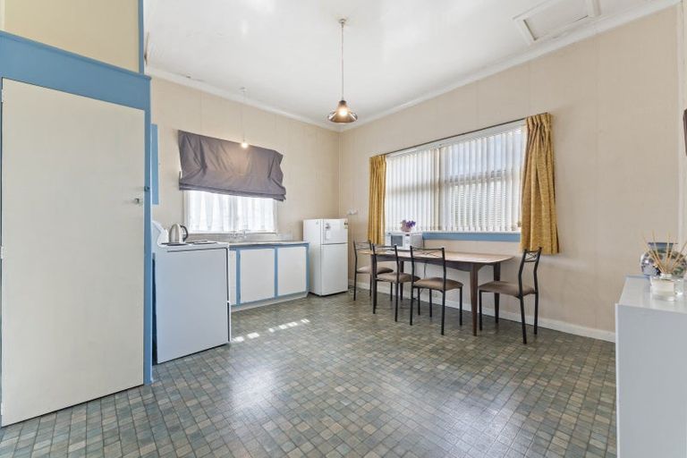 Photo of property in 645 Ferguson Street, Terrace End, Palmerston North, 4410