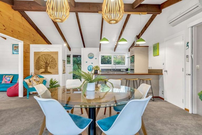 Photo of property in 44 Grand Vue Road, Kawaha Point, Rotorua, 3010