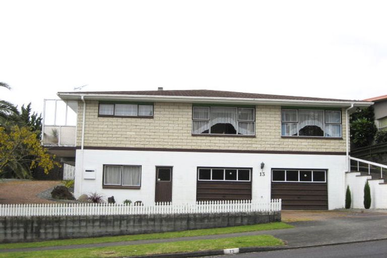 Photo of property in 13 Nevada Drive, Merrilands, New Plymouth, 4312