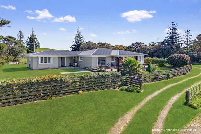 Photo of property in 866 Omamari Road, Omamari, Dargaville, 0373