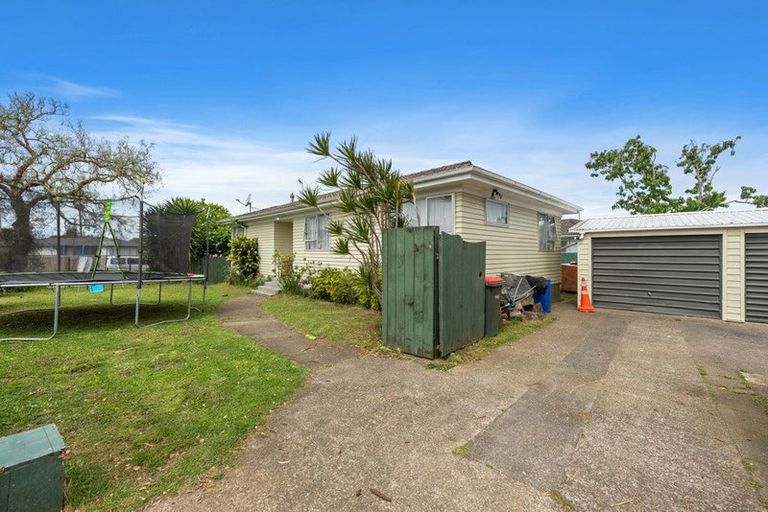 Photo of property in 29 Sunlands Drive, Manurewa, Auckland, 2102