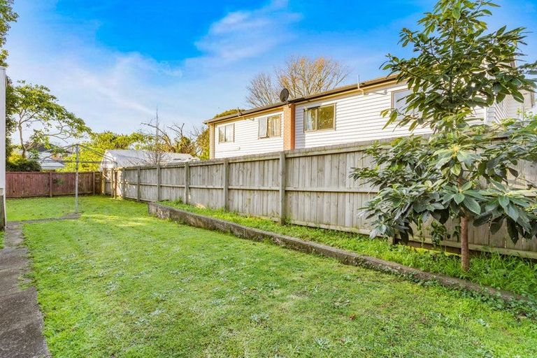 Photo of property in 2/6a Claymore Street, Manurewa, Auckland, 2102