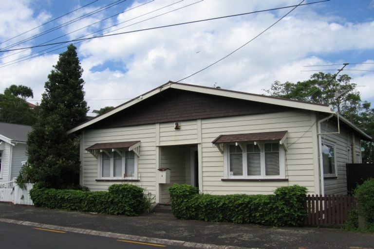 Photo of property in 4 Spring Street, Devonport, Auckland, 0624