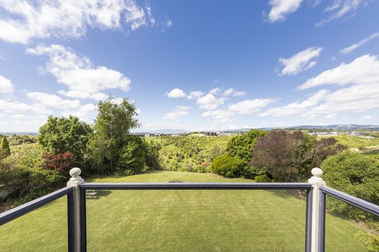 Photo of property in 31 Ruapehu Drive, Fitzherbert, Palmerston North, 4410