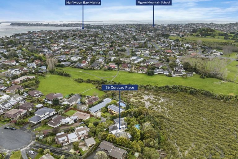 Photo of property in 36 Curacao Place, Half Moon Bay, Auckland, 2012