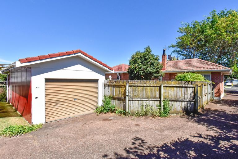 Photo of property in 12 Watson Place, Papatoetoe, Auckland, 2025