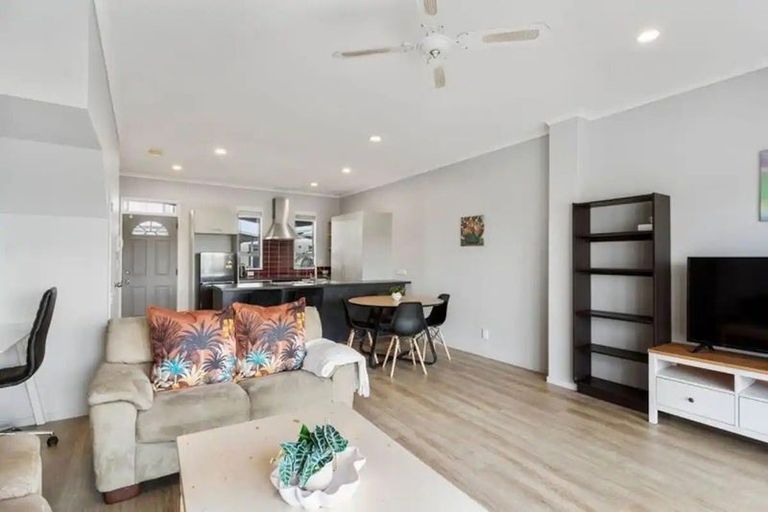 Photo of property in 16/150 Chapel Road, Flat Bush, Auckland, 2019