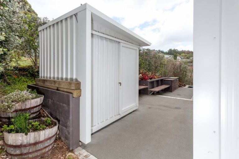 Photo of property in 118 Onemana Drive, Onemana, Whangamata, 3691