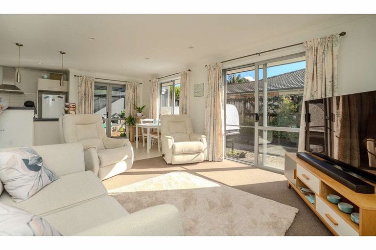 Photo of property in 21 Ranui Avenue, Kerikeri, 0230