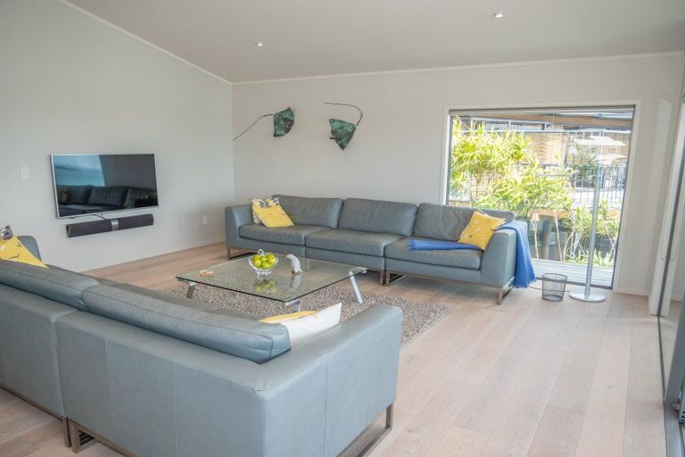 Photo of property in 21 Kupe Road, Coopers Beach, 0420