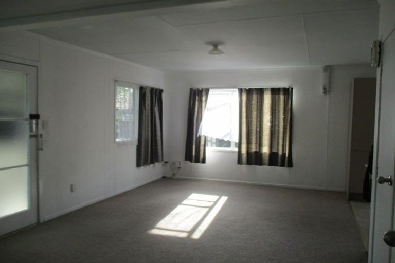 Photo of property in 2/13 Driver Road, Mangere East, Auckland, 2024