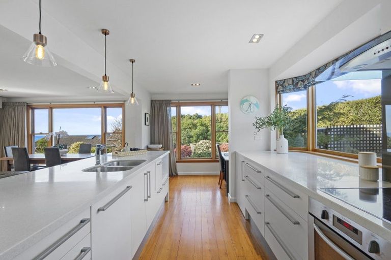 Photo of property in 3 Belleview Terrace, Mount Pleasant, Christchurch, 8081