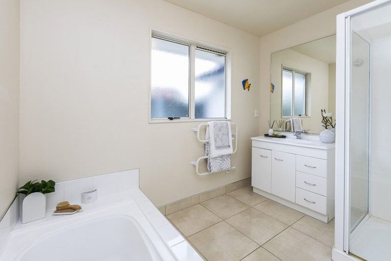 Photo of property in 23 Anglem Way, Northwood, Christchurch, 8051