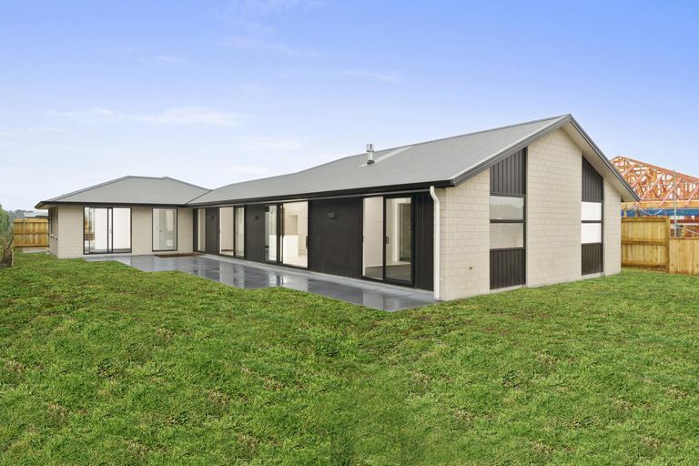 Photo of property in 123 Penetaka Heights, Pyes Pa, Tauranga, 3112