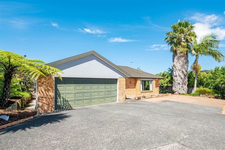 Photo of property in 9 Zeus Avenue, Henderson, Auckland, 0612