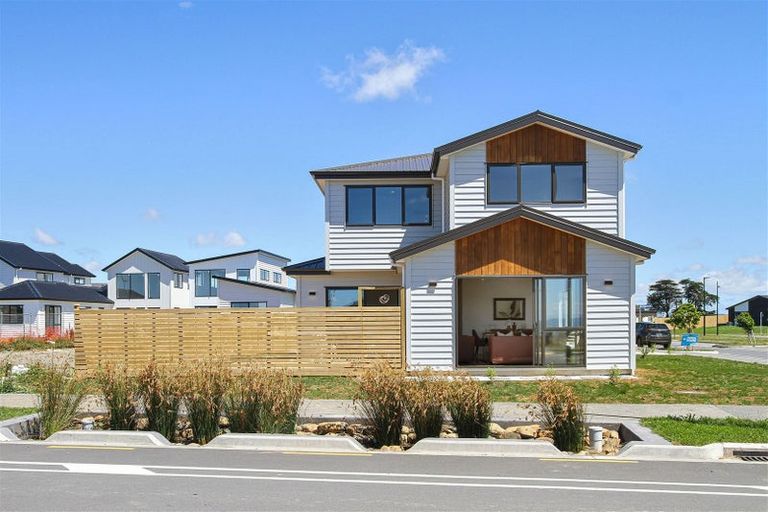 Photo of property in 3 Kaitiaki Drive, Clarks Beach, 2122