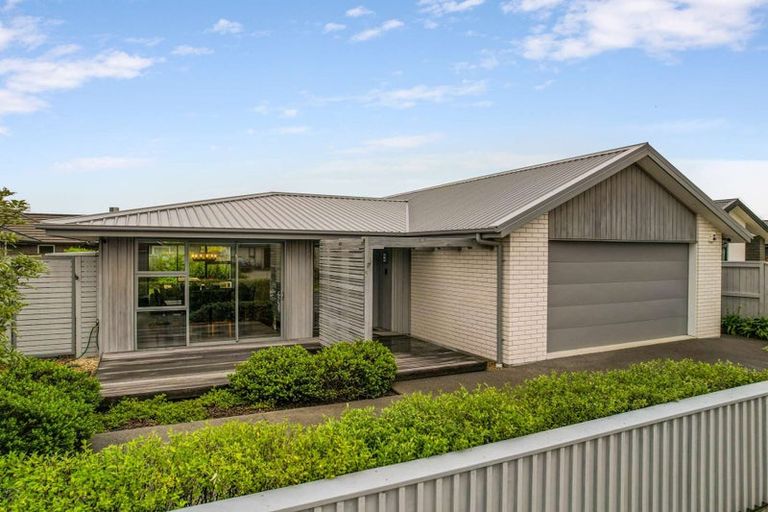 Photo of property in 24 Stevenson Drive, Papamoa, 3118