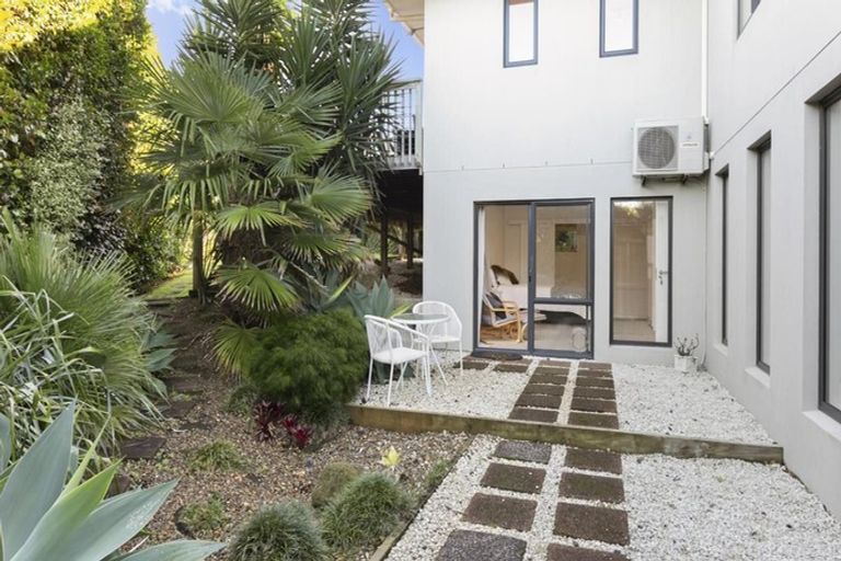 Photo of property in 3 Eric Price Avenue, Takapuna, Auckland, 0620