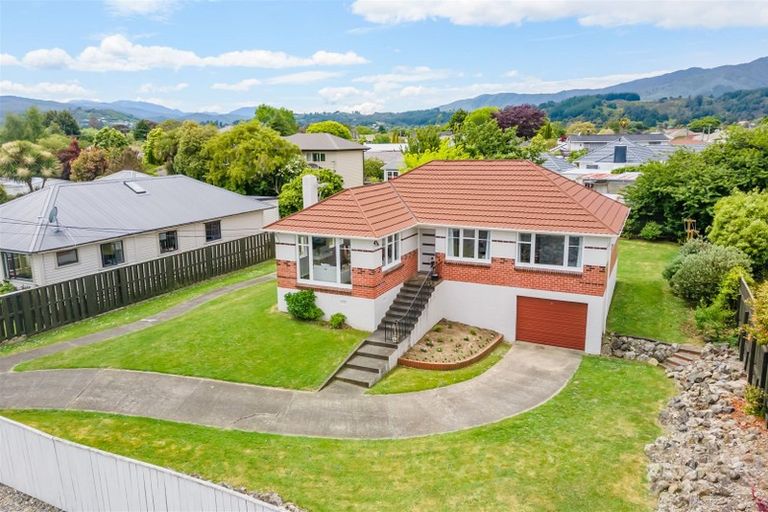 Photo of property in 4 Ventura Avenue, Ebdentown, Upper Hutt, 5018