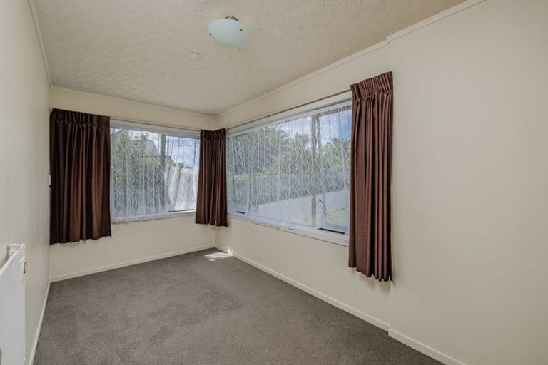 Photo of property in 10 Yorke Road, Haruru, 0204