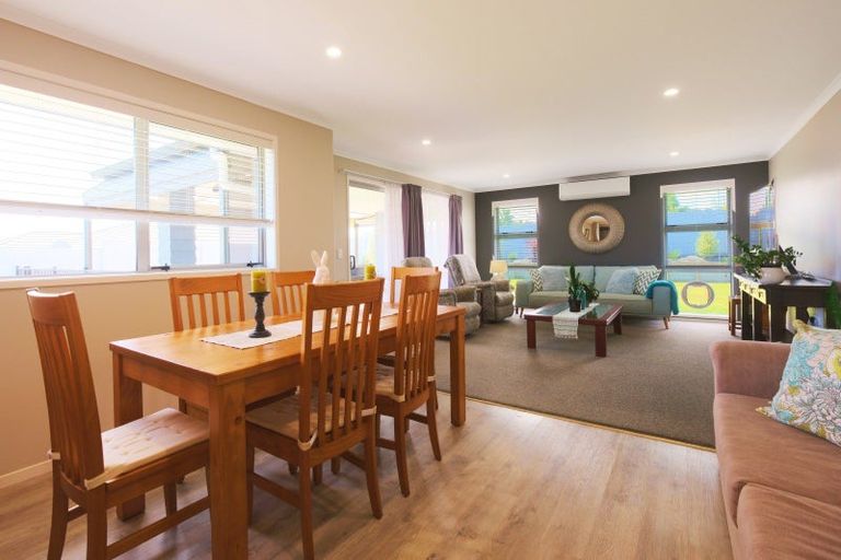 Photo of property in 3 Korokia Way, Richmond Heights, Taupo, 3330