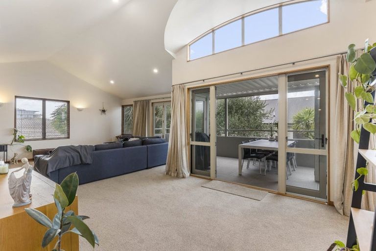 Photo of property in 1/94 Kitchener Road, Milford, Auckland, 0620