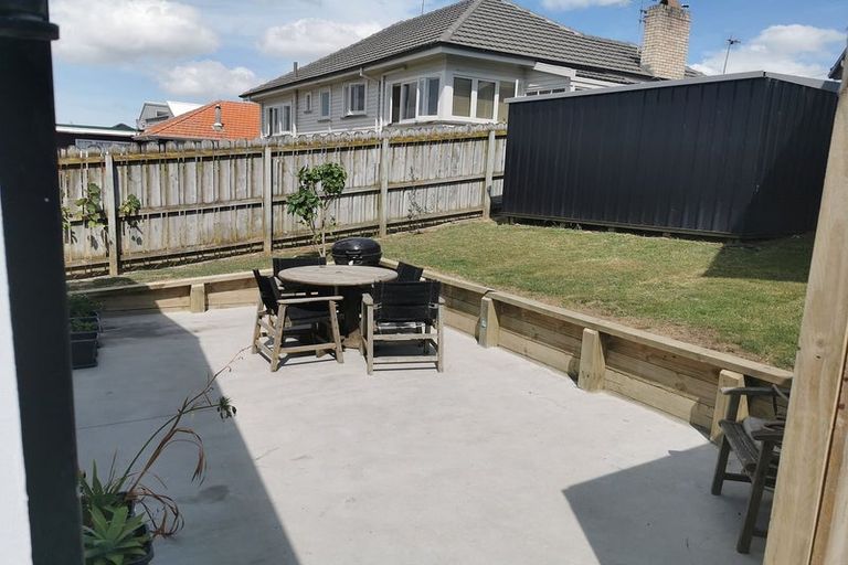 Photo of property in 85a Litten Road, Cockle Bay, Auckland, 2014