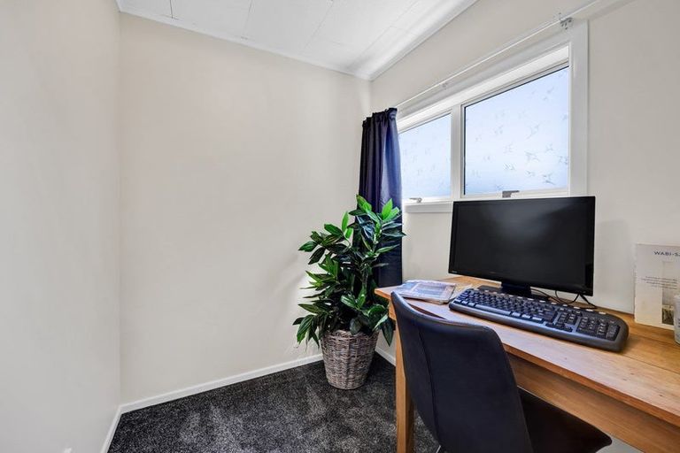 Photo of property in 25 Argyle Street, Hawera, 4610