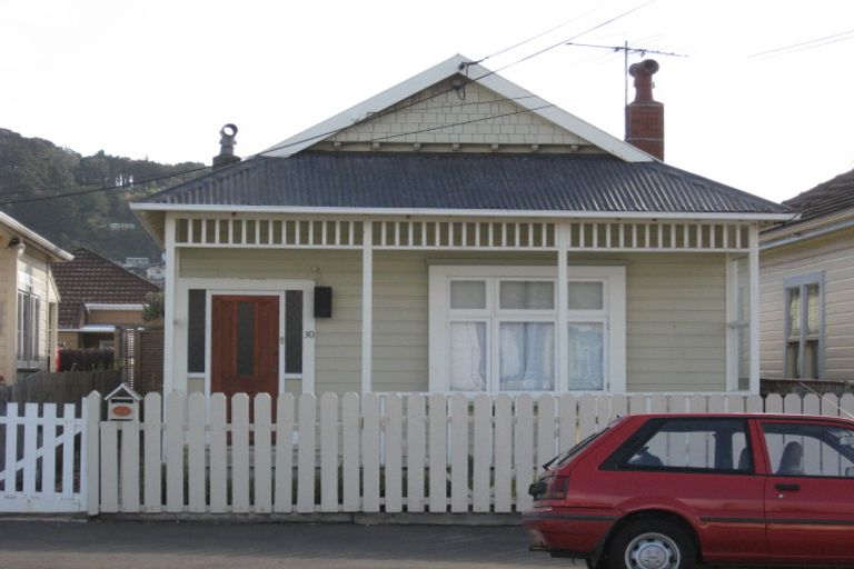 Photo of property in 30 Salek Street, Kilbirnie, Wellington, 6022