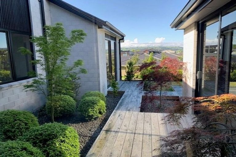 Photo of property in 24 Ridge Drive, Omokoroa, 3114