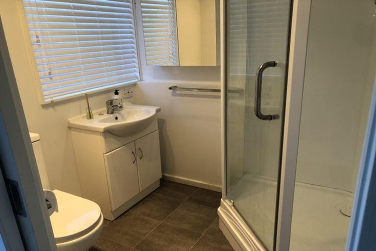 Photo of property in 25a Ludlam Crescent, Woburn, Lower Hutt, 5010