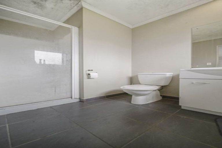 Photo of property in 43a Porchester Road, Papakura, 2110