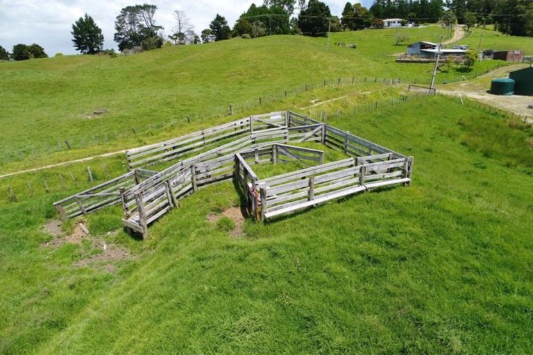 Photo of property in 1784 State Highway 12, Paparoa, 0571
