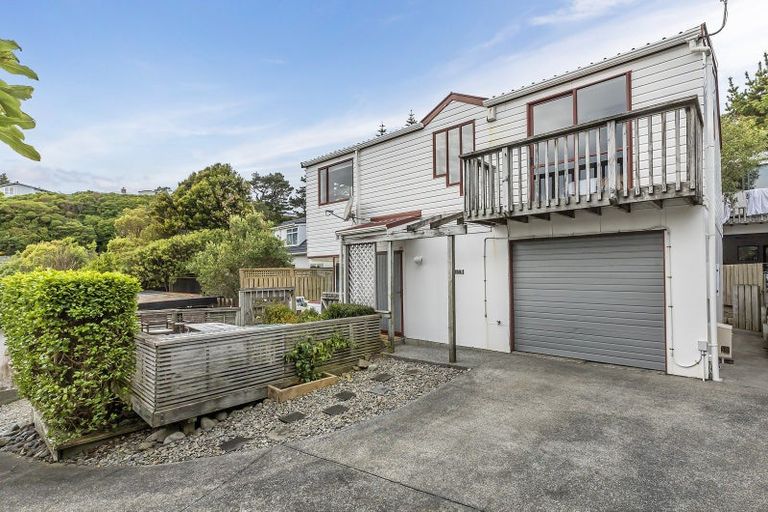 Photo of property in 26a Black Rock Road, Newlands, Wellington, 6037