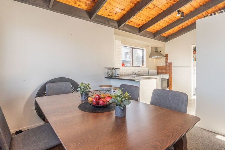 Photo of property in 11 Kaanapali Place, Wattle Downs, Auckland, 2103