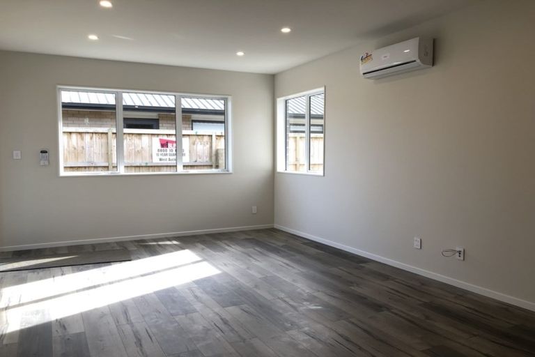 Photo of property in 11 Raymond Grace Avenue, Huapai, Kumeu, 0810