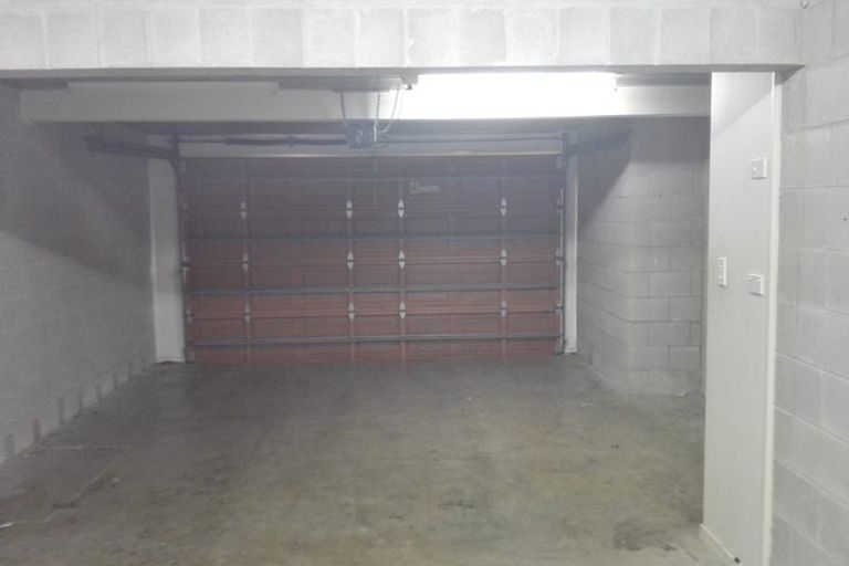 Photo of property in Tuscany Towers, 26/1 Ambrico Place, New Lynn, Auckland, 0600